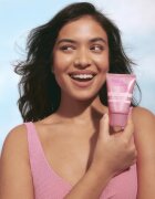 hello sunday the illuminating one strat de baza protector sub make-up SPF 50 50 ml