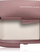 Hourglass Ambient Lighting Finishing Powder Pudra coapta pentru stralucire culoare Ethereal Light 10 g