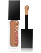 Huda Beauty Faux Filter Matte Concealer corector cremos culoare Butterscotch 7.5G 9 ml