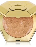 I Heart Revolution Honey Bear Pudra compacta ce ofera luminozitate 5 g