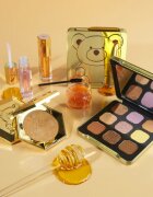 I Heart Revolution Honey Bear Pudra compacta ce ofera luminozitate 5 g