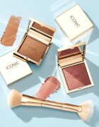 ICONIC London Cheek Glow Duo Brush perie cu două fețe 1 buc