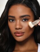ICONIC London Complexion Brush pensula pentru crema si fond de ten 1 buc