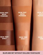ICONIC London Velvet Blur pudra cu efect de matifiere 10 g
