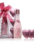 IDC INSTITUTE Scented Bath Rose Bubble Bath Set set cadou pentru femei