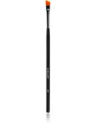 Inglot Makeup Brush perie curbata pentru fardul de ochi mărime 31T 1 buc