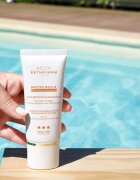 Institut Esthederm Photo Regul Pigmentation Irregularities Unifying Protective Care tratament pentru îndepărtarea petelor pigmentare cu o protectie UV