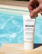 Institut Esthederm Photo Reverse Brightening Protective Anti-Dark Spots Face Care tratament de îngrijire și protecție pentru petele pigmentare cu o pr