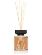 ipuro Essentials Cedar Wood difuzor de aroma 200 ml