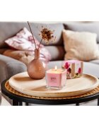 ipuro Essentials Flower Bowl lumânare parfumată 125 g