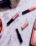 IsaDora Glossy Balm Hydrating Stylo balsam de buze hidratant colorat culoare 41 Pink Silk 1.6 g
