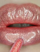 J.Cat Beauty Liptnix Extreme Shimmer Topper Luciu de Buze sclipitor culoare 102 Galaxy Glow 8 g