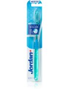 Jordan Target Teeth & Gums Medium perie de dinti 1 buc