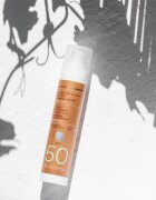 Korres Red Grape Sheer Glow cremă pentru plaja pentru o piele mai luminoasa SPF 50 50 ml