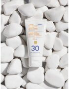 Korres Yoghurt Tinted Sunscreen lotiune de plaja tonifianta SPF 30 50 ml
