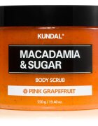KUNDAL Macadamia & Sugar Body Scrub Pink Grapefruit exfoliant delicat pentru corp cu efect calmant 550 g