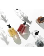 KUNDAL Objet Exfoliating & Waterfull Hand Wash sapun lichid exfoliant de maini cu parfum Crushed Cherry 380 ml