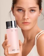 La Prairie Cellular Softening and Balancing Lotion emulsie pentru curatare pentru toate tipurile de ten 250 ml