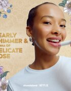 Labello Bridgerton Rose balsam de buze hidratant colorat 4.8 g