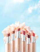 Laka Bonding Glow Lipstick ruj cu persistenta indelungata pentru hidratare si stralucire culoare 210 Harry 3.7 g