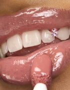 Lancôme Lip Idole Juicytreat lip gloss culoare 33 8.5 ml