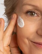 Lancôme Rénergie Nuit Multi-Lift cremă de noapte pentru fermitate și anti-ridr pentru față și gât 50 ml