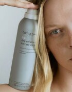 Living Proof Full spray de texturare pentru volum 238 ml