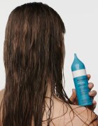 Living Proof Scalp Care Exfoliator peeling de curățare profundă pentru un scalp seboreic antimătreață 100 ml