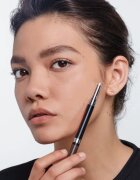 L’Oréal Paris Infaillible 24h Filling Triangular Pencil creion sprâncene precise rezistent la apa culoare Auburn 1 ml