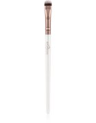 Luvia Cosmetics Elegance Detail Shader pensula mica pentru fard de pleoape 308 1 buc