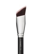 MAC Cosmetics 171S Smooth-Edge All Over Face Brush perie de contur 1 buc