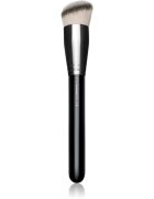 MAC Cosmetics Brush 170 Synthetic Rounded Slant Brush perie kabuki teșită 1 buc
