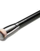 MAC Cosmetics Brush 170 Synthetic Rounded Slant Brush perie kabuki teșită 1 buc