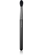MAC Cosmetics Brush 240S Large Tapered Blending pensula mare pentru fard de pleoape 1 buc
