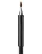 MAC Cosmetics Brush 318 Retractable Lip perie retractabila de buze 1 buc