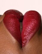 MAC Cosmetics Dazzlelips Crayon ruj stralucitor in creion culoare Red Halo 1.5 g