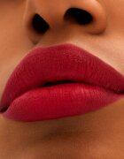 MAC Cosmetics Locked Kiss 24h Lipstick ruj cu persistență îndelungată cu efect mat culoare Ruby True 18 g