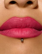 MAC Cosmetics MACximal Silky Matte Lipstick ruj mat culoare Hot Girl Pink 3.5 g