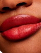 MAC Cosmetics Powder Kiss Velvet Blur Slim Stick ruj buze mat hidratant culoare Devoted To Chili 2 g