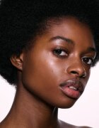 MAC Cosmetics Skinfinish Lightstruck iluminator lichid culoare Lightscape 15 ml