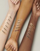 MAC Cosmetics Strobe Dewy Skin Tint cremă hidratantă nuanțatoare culoare Deep 1 30 ml