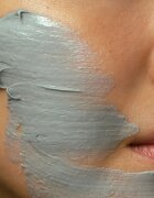 Mádara MÁDARA Peel mască cu argilă cu efect exfoliant 60 ml
