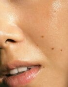 Mádara MÁDARA Peel mască cu argilă cu efect exfoliant 60 ml
