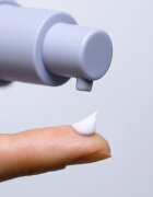 Mádara MÁDARA Retinol Alternative crema de ochi hidratanta impotriva ridurilor si cearcanelor 15 ml