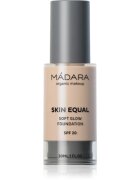 Mádara MÁDARA Skin Equal machiaj de stralucire pentru un look natural SPF 15 culoare #10 Porcelain 30 ml