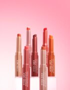 MUA Makeup Academy Hydra Juice Peptide Shimmer Lip Stylo ruj stralucitor cu efect de nutritiv culoare Berry Bliss 1.5 g
