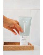 Naif Personal Care Shampoo sampon de curatare delicat pentru toate tipurile de păr 200 ml