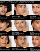 Nars Light Reflecting™ Foundation machiaj de stralucire pentru un look natural culoare MOOREA 30 ml
