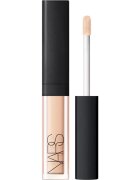 Nars Mini Radiant Creamy Concealer corector cremos (iluminator) culoare BRULEE 1.4 ml