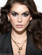 Nars Notorious Mascara mascara pentru extensie rotunjire si volum culoare INFAMOUS BROWN 8 g